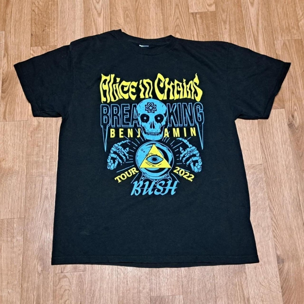 Alice in Chains Breaking Benjamin Bush Tour 2022 Concert T-Shirt